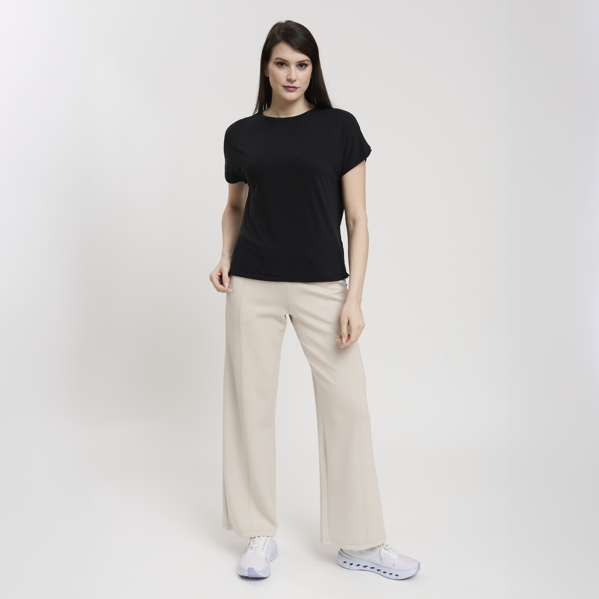 LA NILDE WOMAN T-SHIRT SHORT SLEEVE