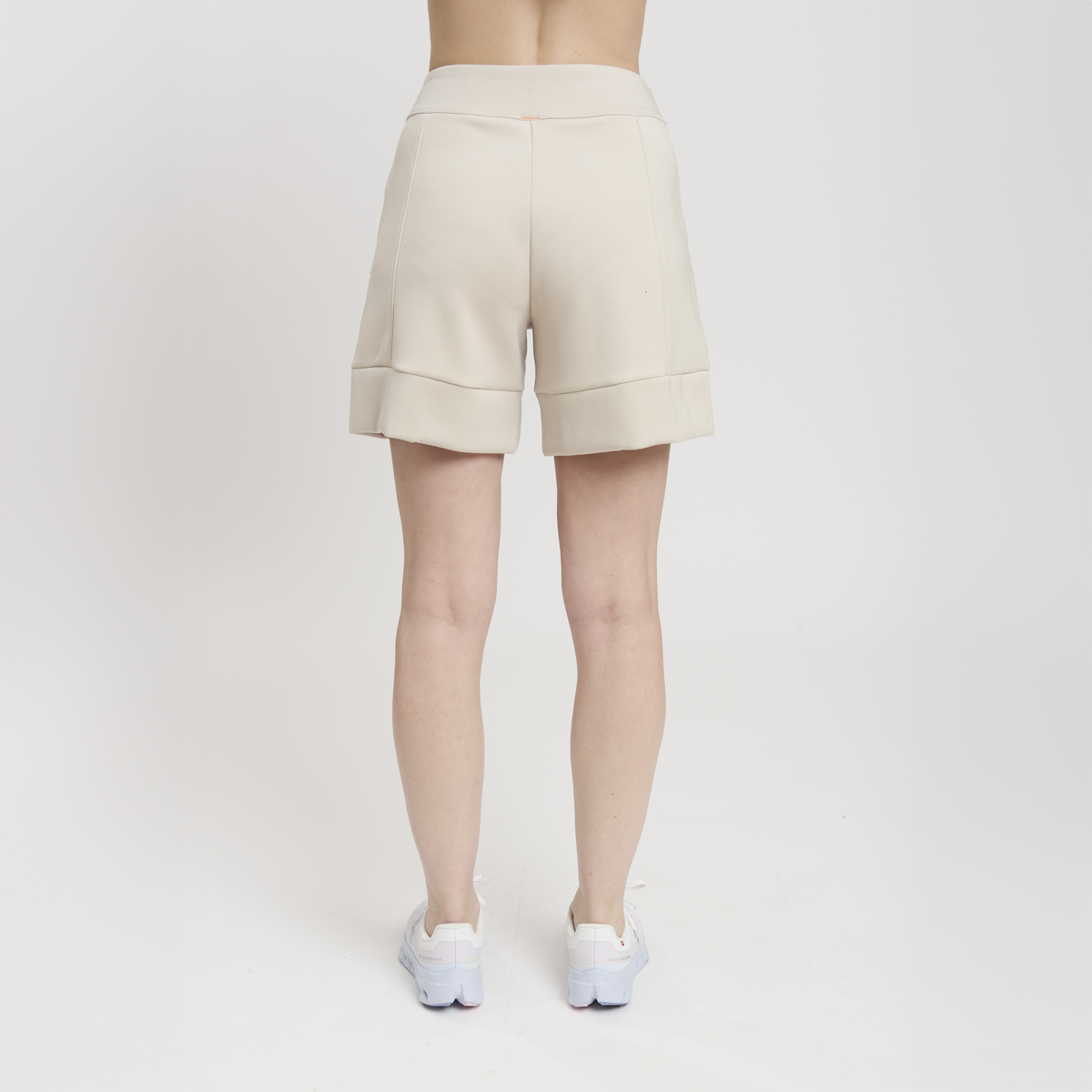 LA TITTY WOMAN BERMUDA PANT